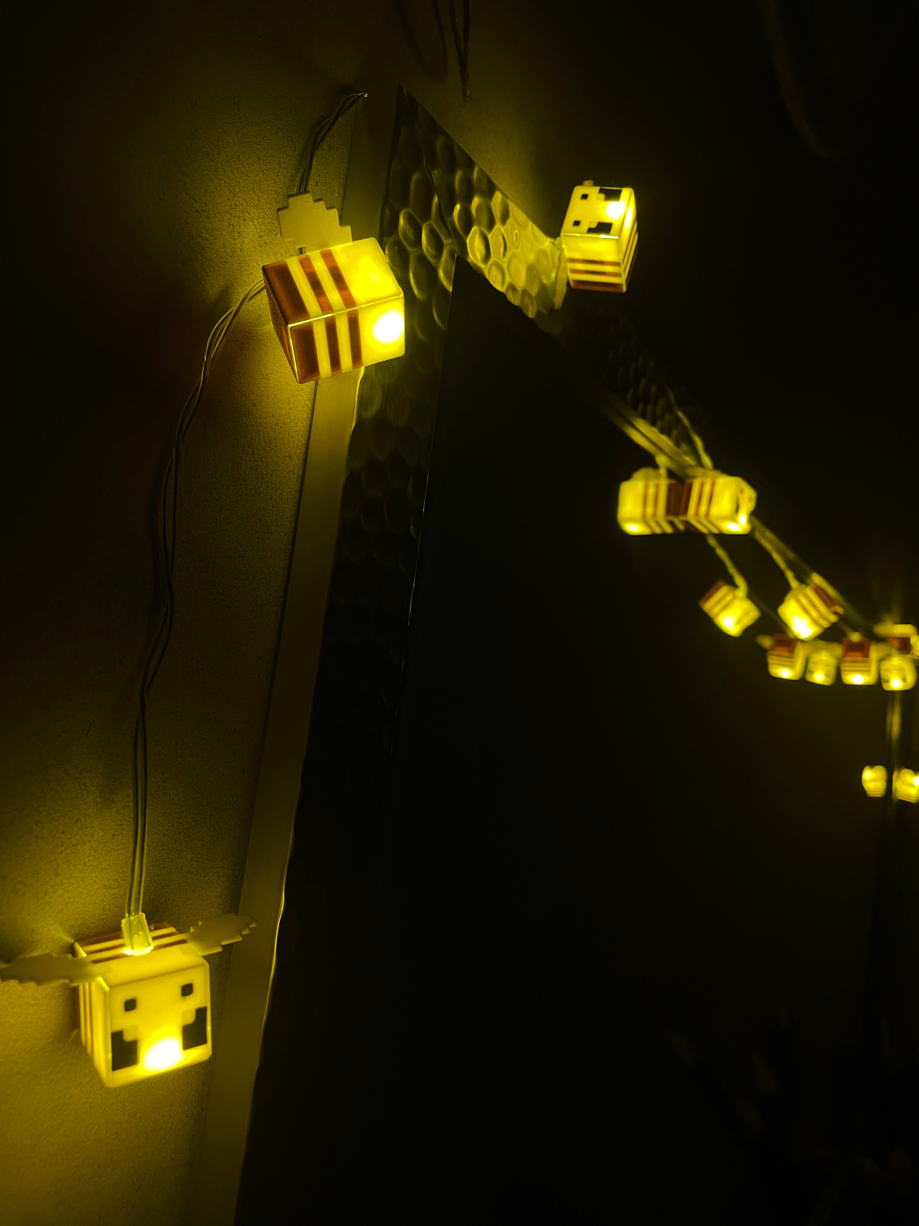 Lampki świetlne pszczółki